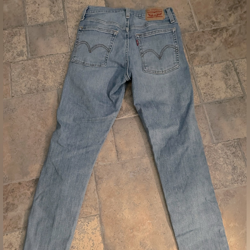 Women’s Levi’s button fly jeans